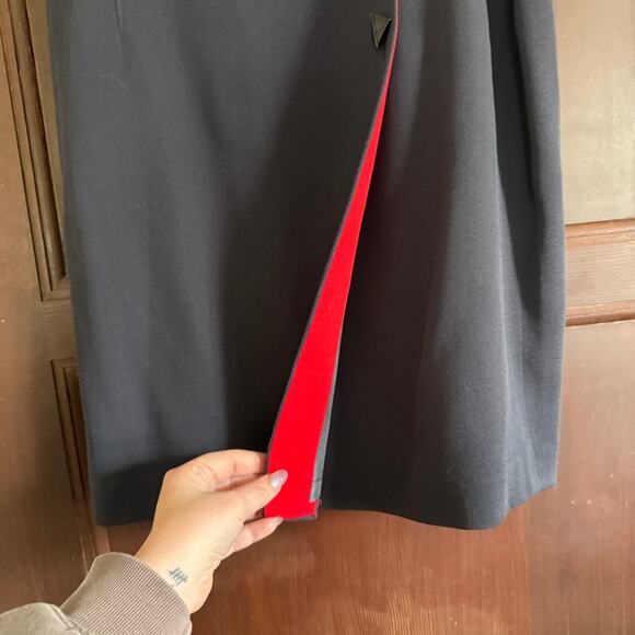 ROGER SAKOUN Paris | 80s Vintage Navy Wool Wrap Skirt with Unique Buttons | 46 - Picture 4 of 9